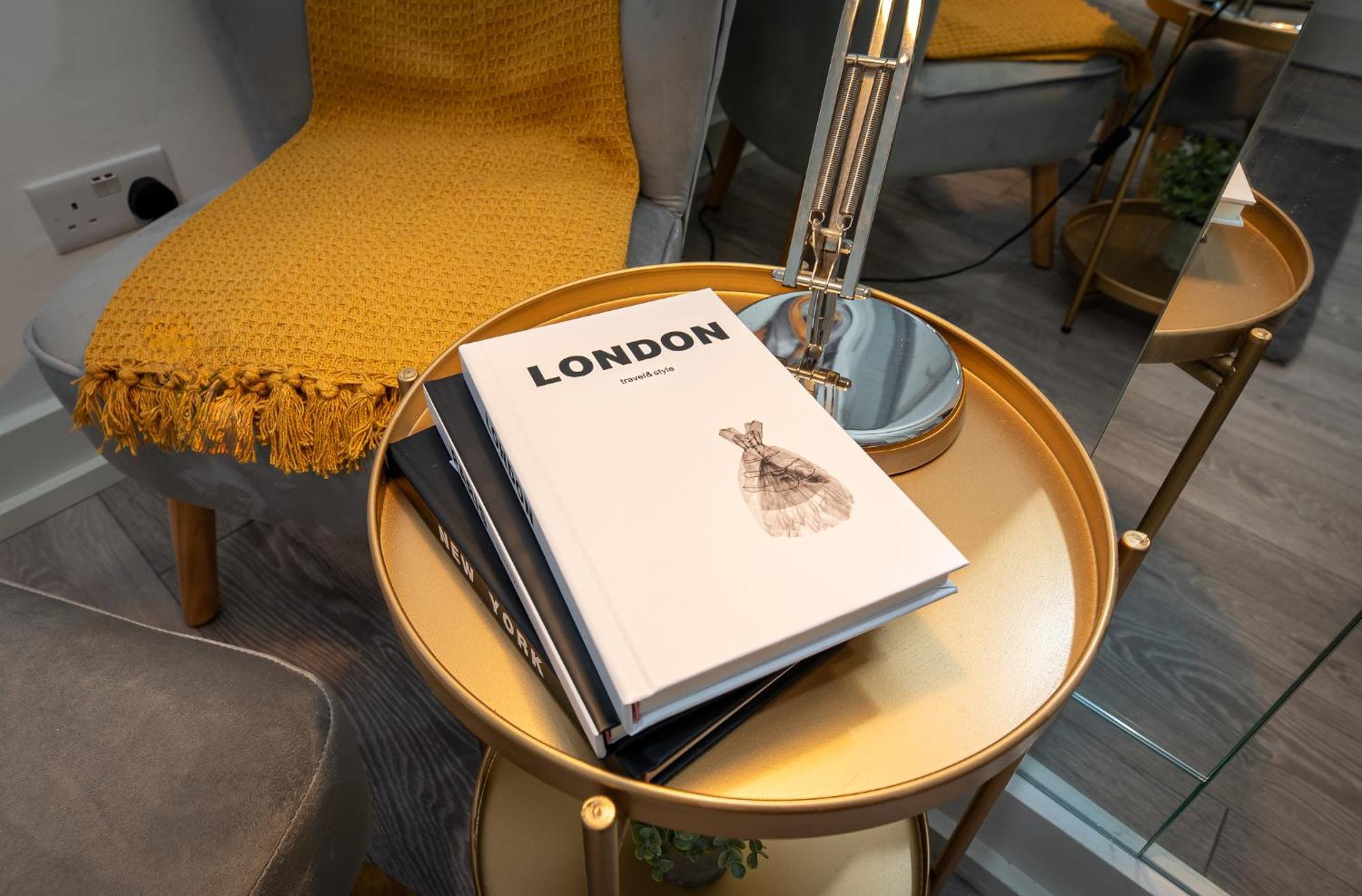 Chic Studio Apartment, Bus 18 To Euston In 30 Min. London Exterior photo